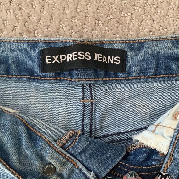 Express shorts - Picture 2 of 4